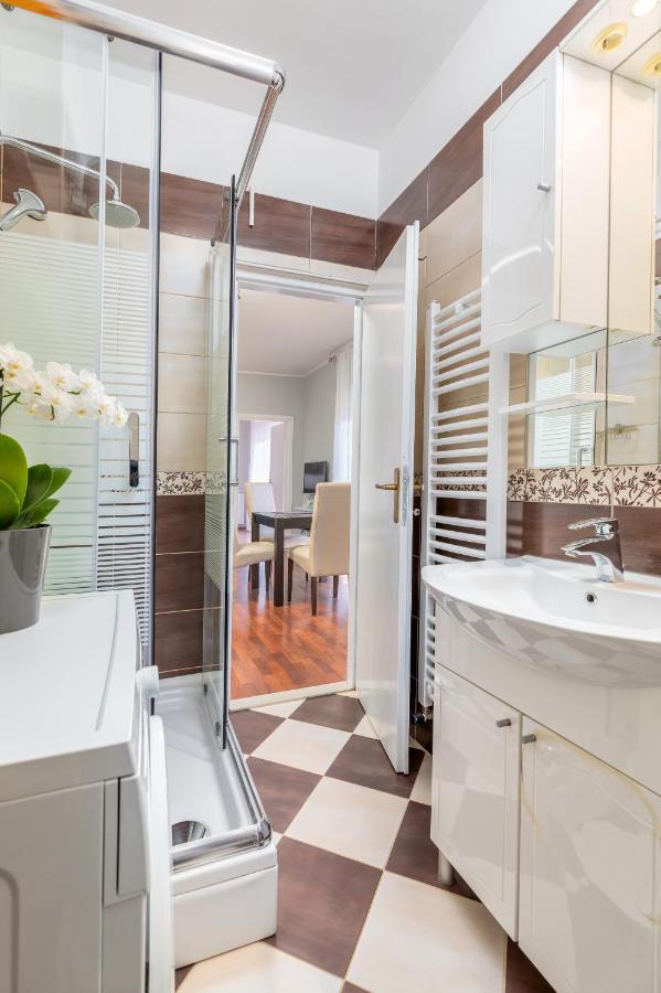 Apartman Vera Pola Esterno foto