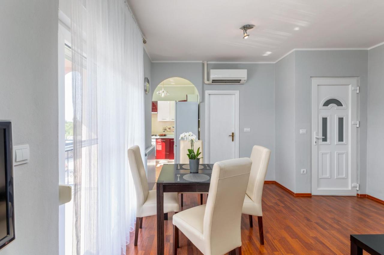 Apartman Vera Pola Esterno foto