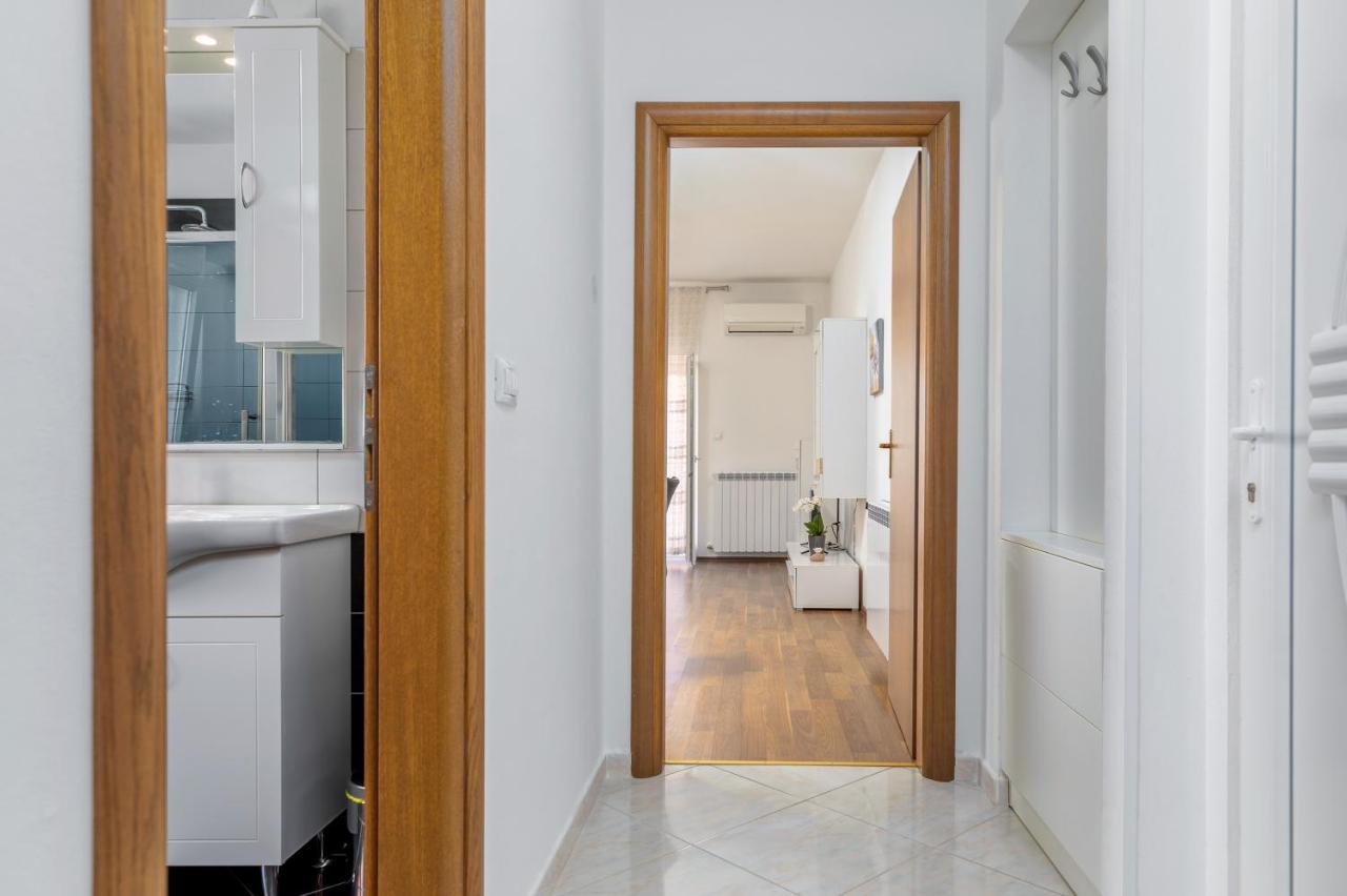 Apartman Vera Pola Esterno foto