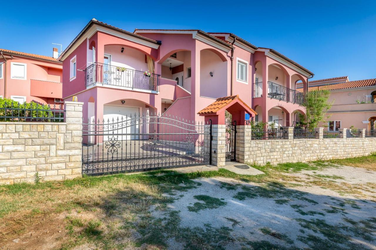 Apartman Vera Pola Esterno foto